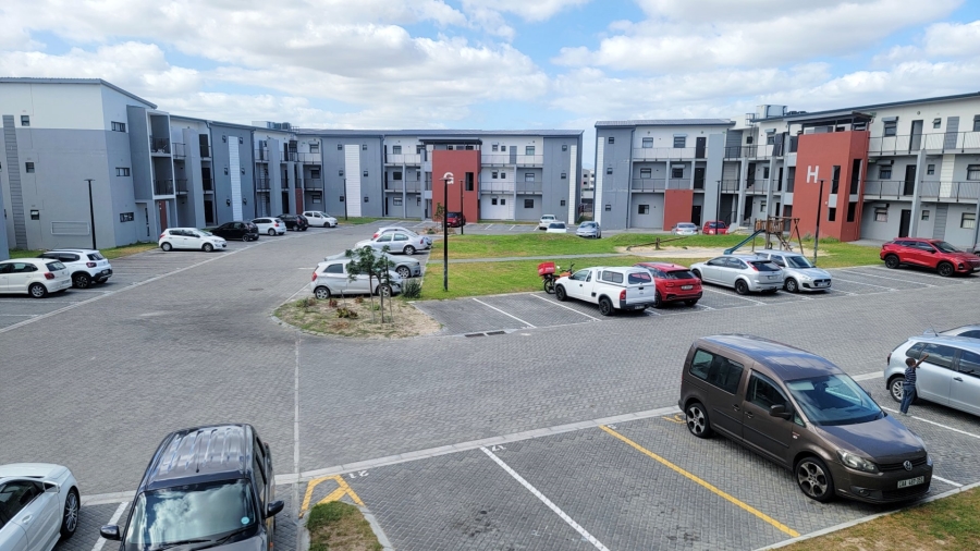 1 Bedroom Property for Sale in The Connifers Western Cape